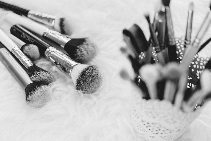 Quel matériel pour un maquillage réussi ?